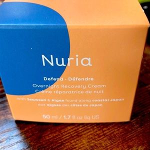 Nuria overnight cream